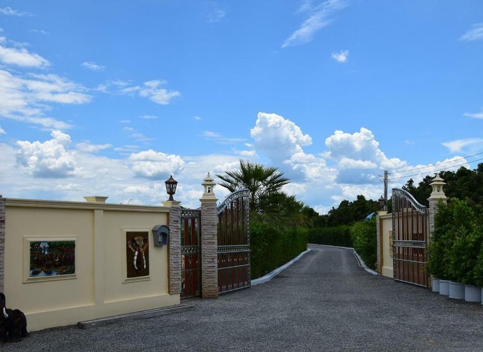 Sb Holiday Resort צ'יאנג מאי מראה חיצוני תמונה